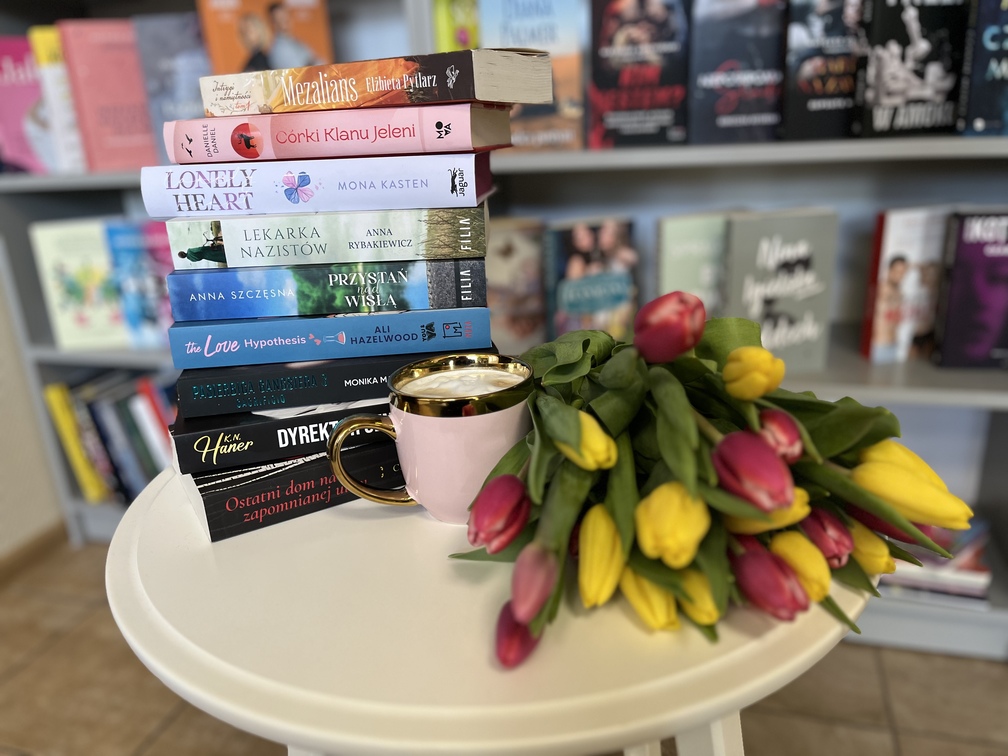 Bookstagramerki polecają – najlepsze książki na Dzień Kobiet