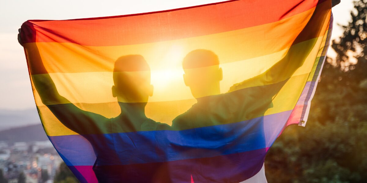 Książki o gejach – 8 historii, które pokochasz