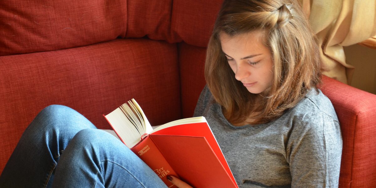 Książki dla 14-latki – 10 tytułów