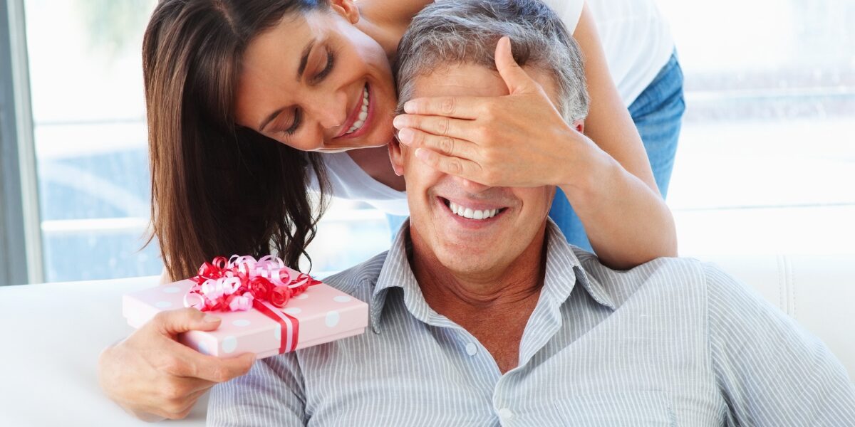 Prezent na 40 urodziny dla męża – 10 rzeczy, które go naprawdę ucieszą