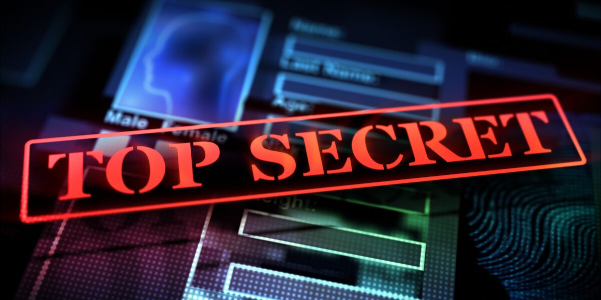 Książki o służbach specjalnych – przewodnik po 9 najlepszych