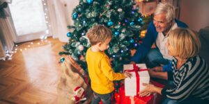 Prezent dla dziadków na święta – 9 wyjątkowych propozycji