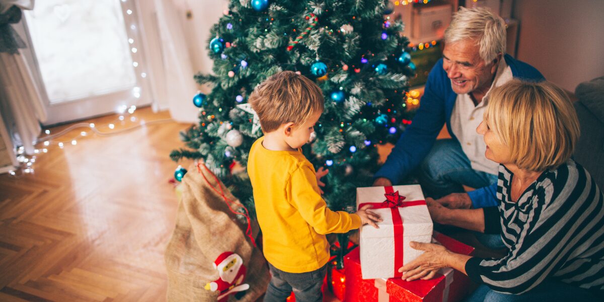Prezent dla dziadków na święta – 9 wyjątkowych propozycji