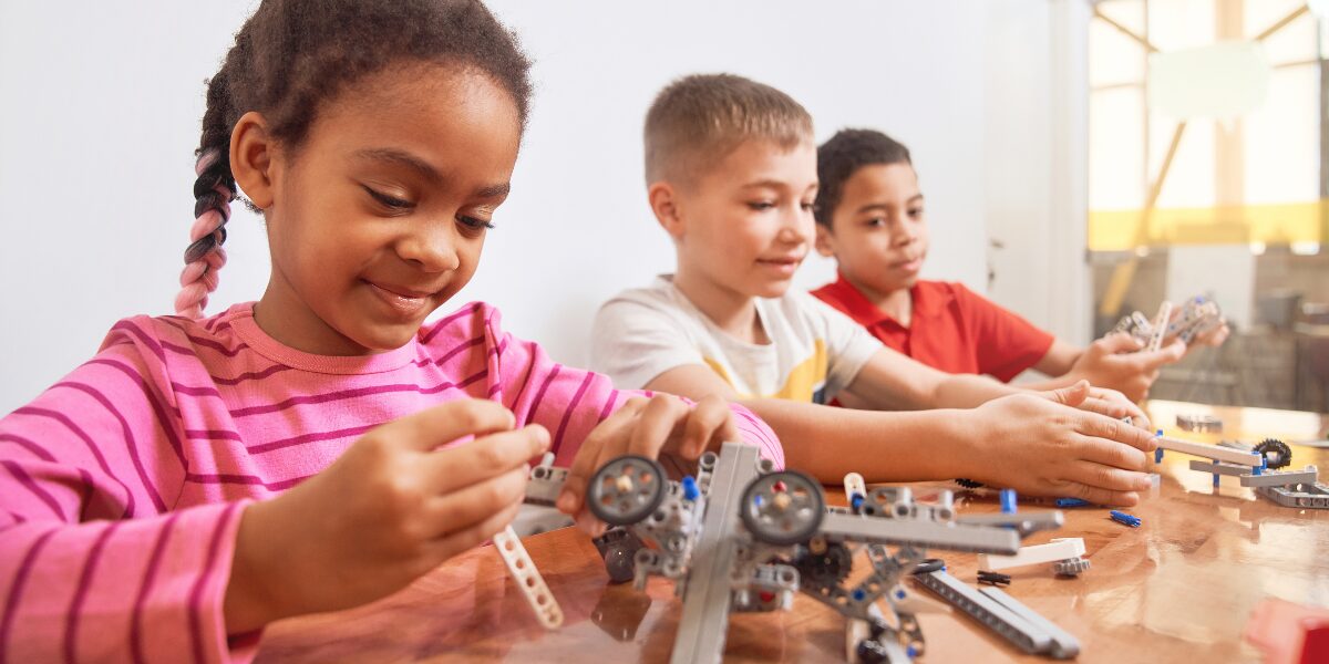 Zabawki konstrukcyjne dla 6-latka – 9 polecanych propozycji