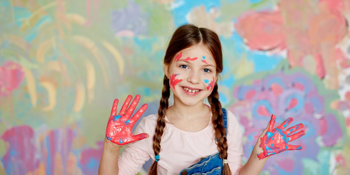 Zestaw kreatywny dla 10-latki – 8 polecanych propozycji