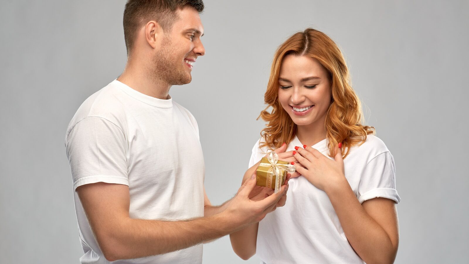 Prezent dla kobiety – które wybrać? 8 polecanych
